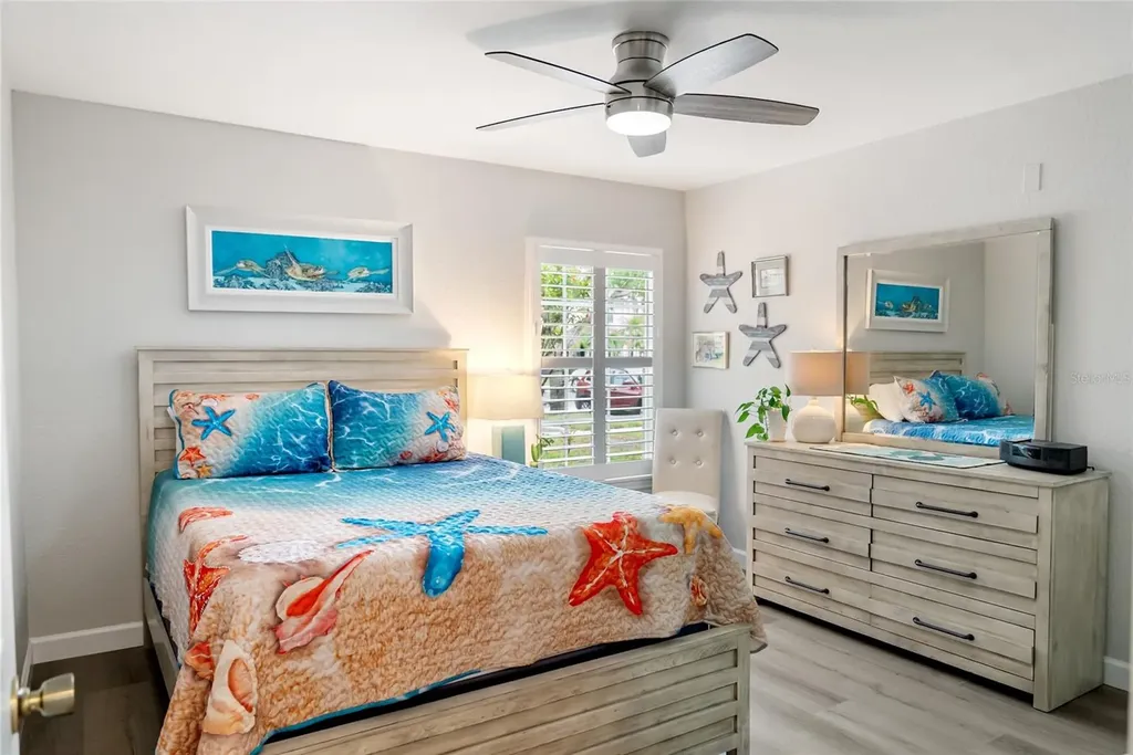 8933 Manor Loop Bradenton FL 34202