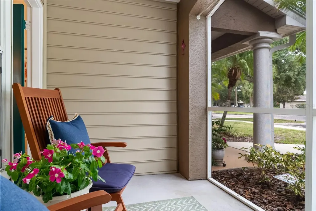 8933 Manor Loop Bradenton FL 34202