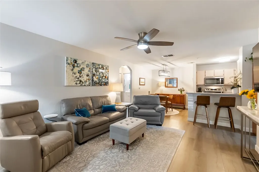 8933 Manor Loop Bradenton FL 34202