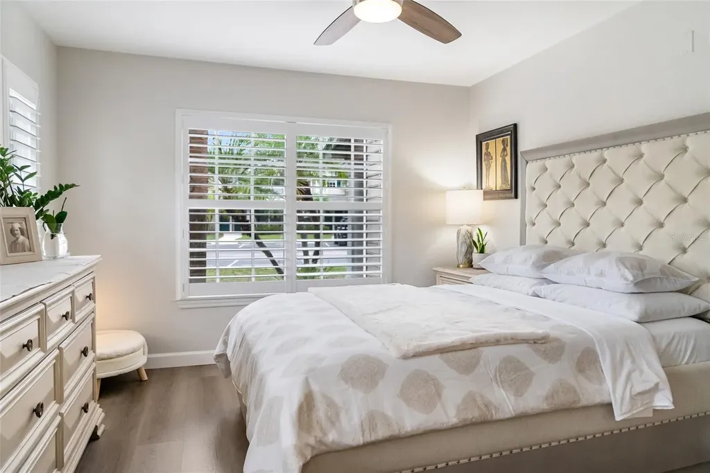 8933 Manor Loop Bradenton FL 34202