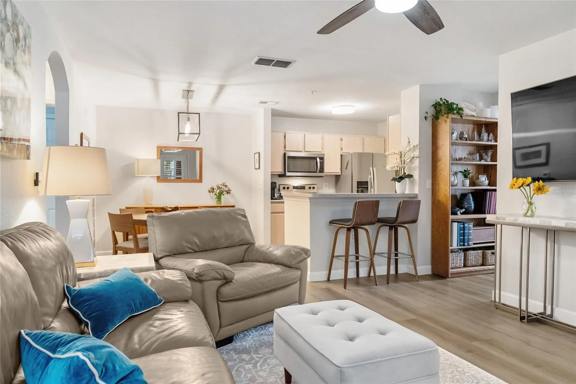 8933 Manor Loop Bradenton FL 34202