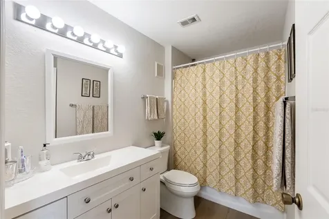 8933 Manor Loop Bradenton FL 34202