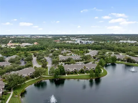 8933 Manor Loop Bradenton FL 34202