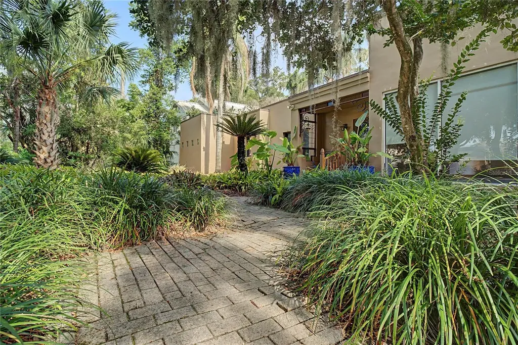 651 Magnolia Drive Altamonte Springs FL 32701