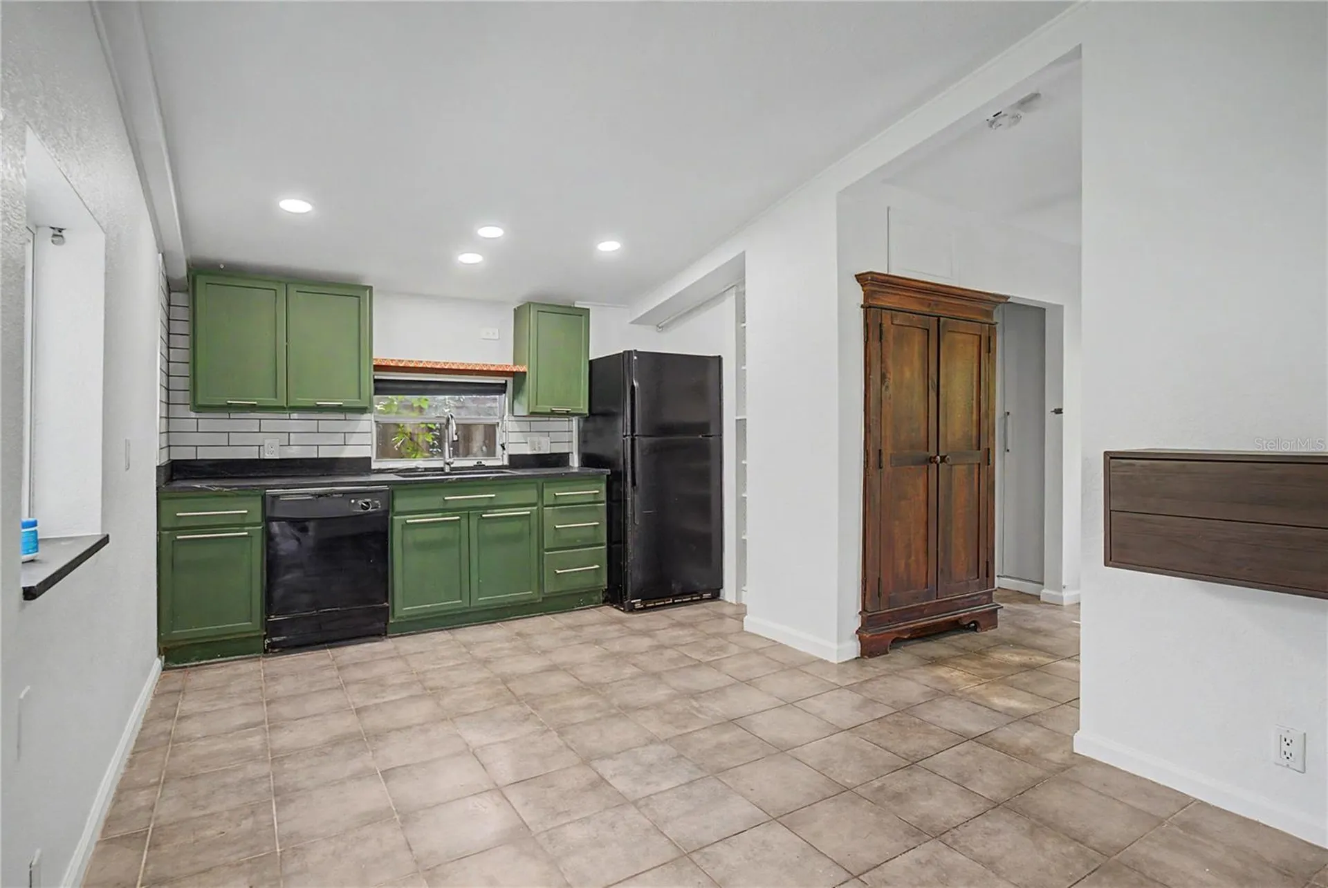 651 Magnolia Drive Altamonte Springs FL 32701