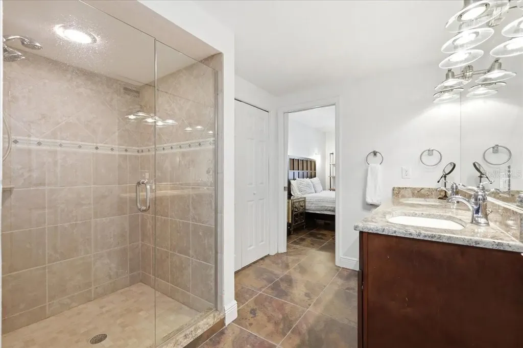 8984 Houston Place Orlando FL 32819