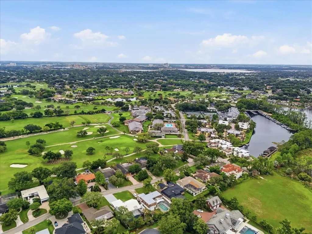 8984 Houston Place Orlando FL 32819