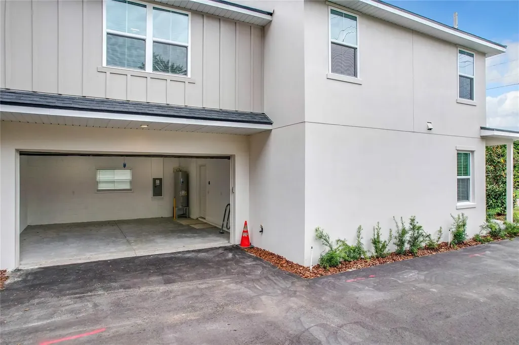 2250 S Bumby Avenue Orlando FL 32806