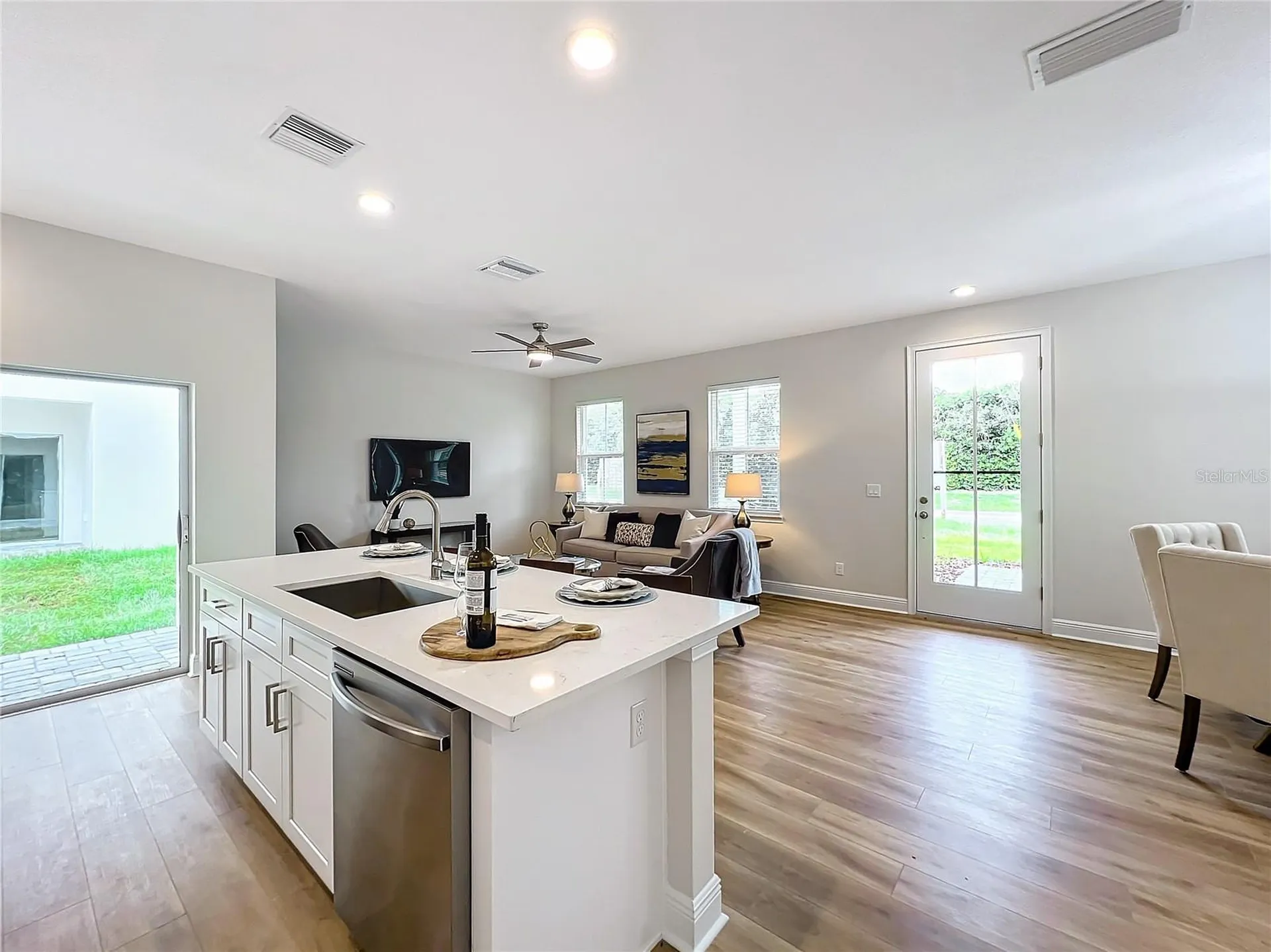 2250 S Bumby Avenue Orlando FL 32806