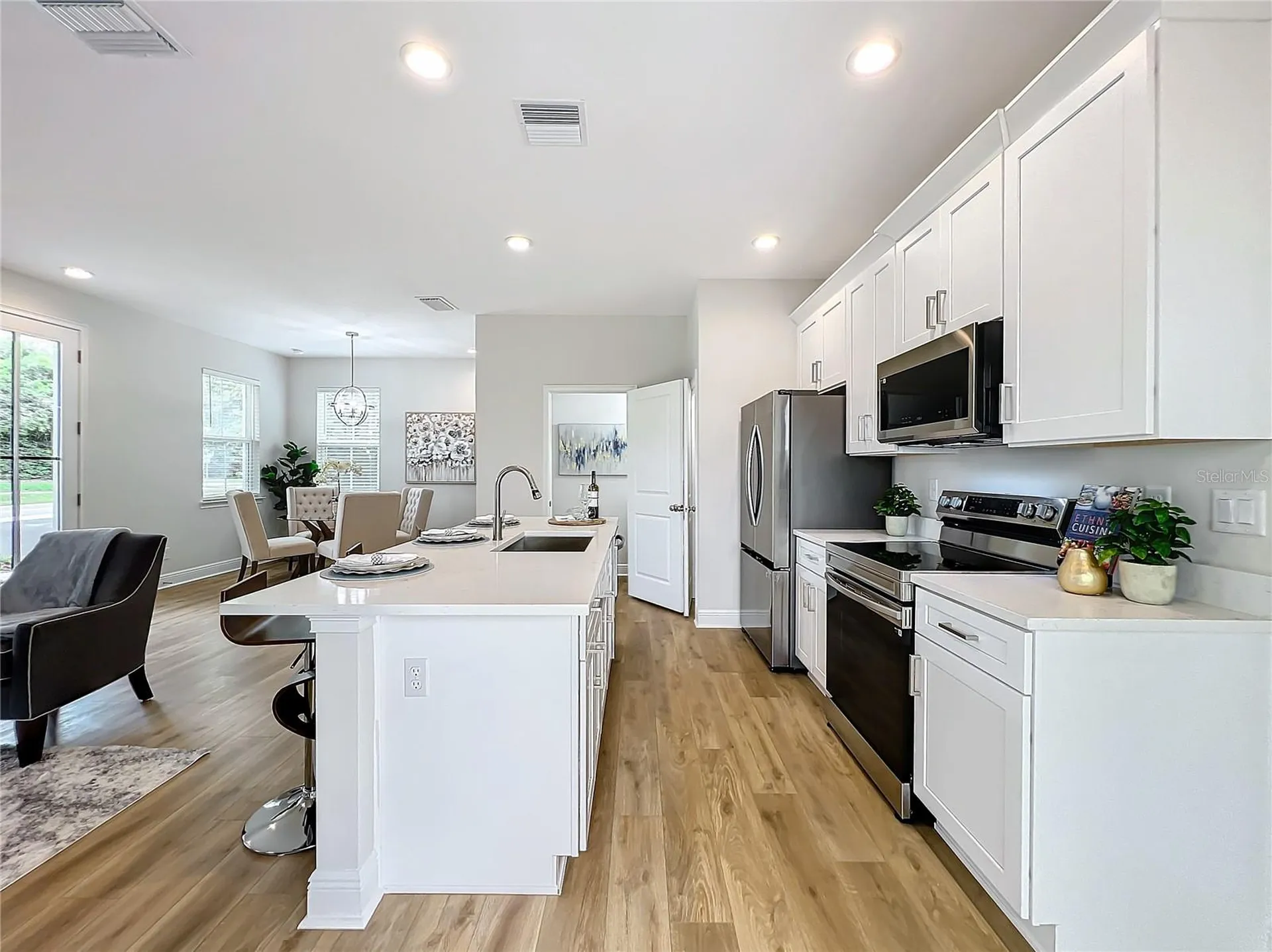 2250 S Bumby Avenue Orlando FL 32806