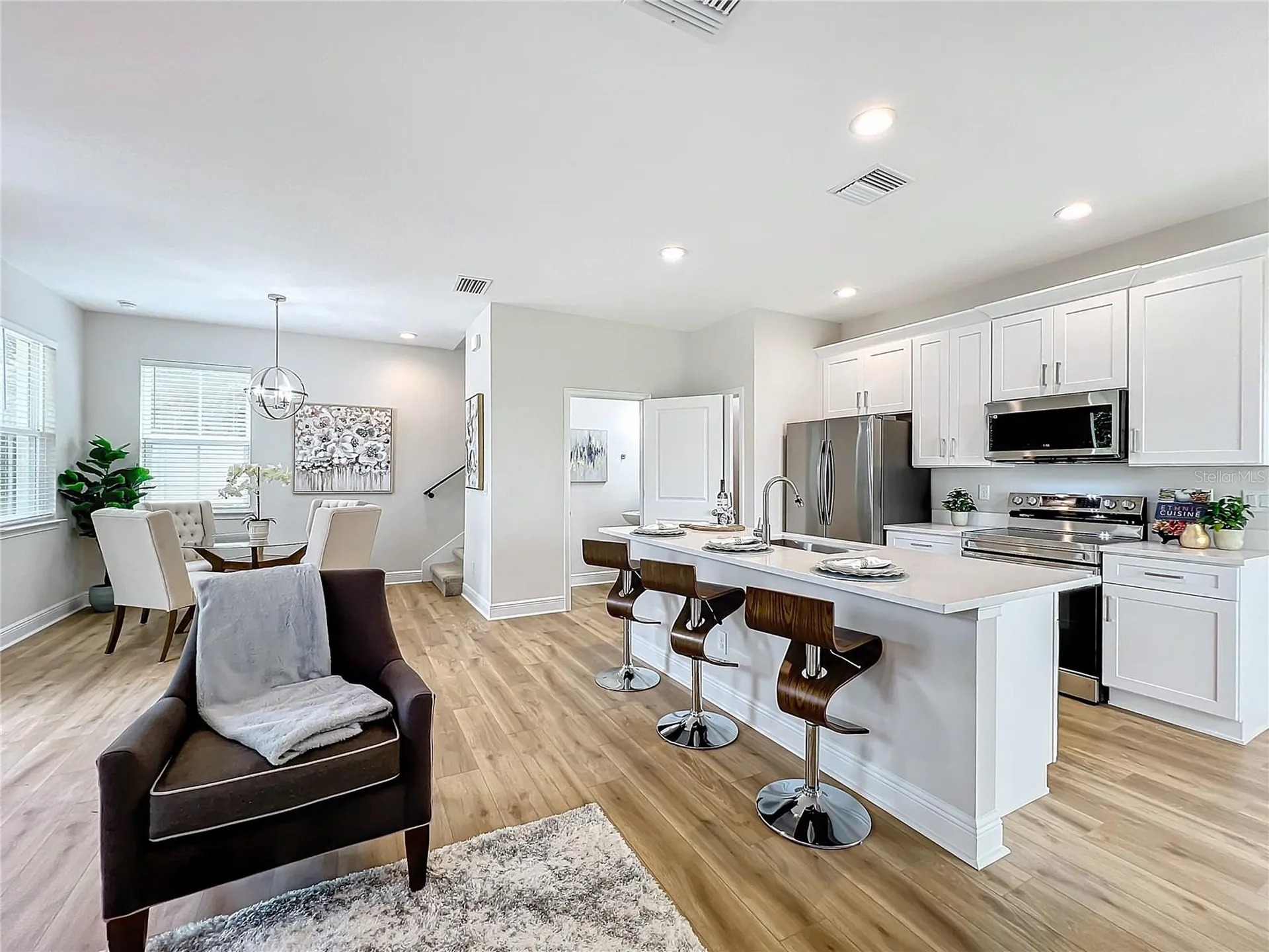2250 S Bumby Avenue Orlando FL 32806