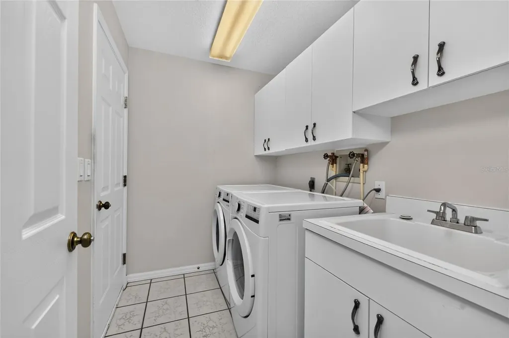 1020 Harbor Town Drive Venice FL 34292