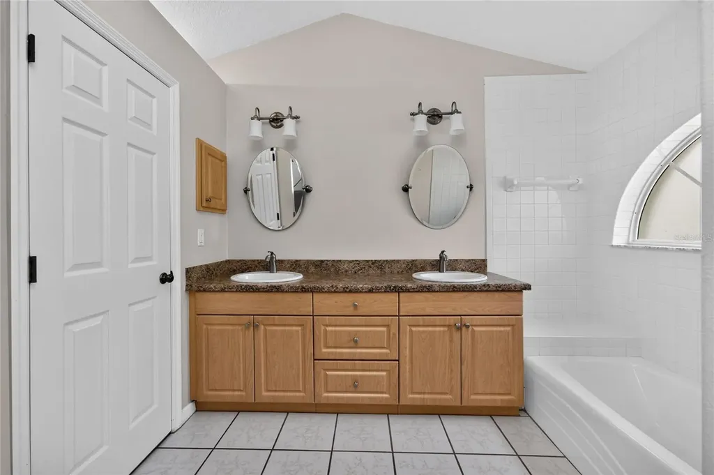 1020 Harbor Town Drive Venice FL 34292