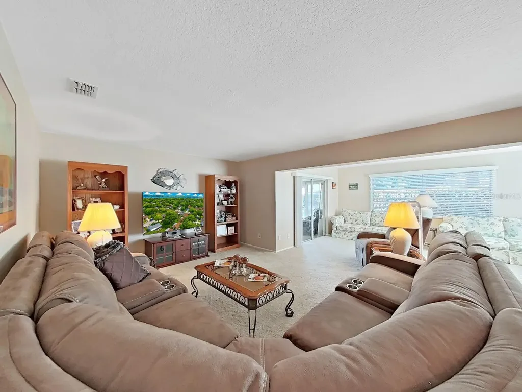 2819 Thistle Court S Palm Harbor FL 34684