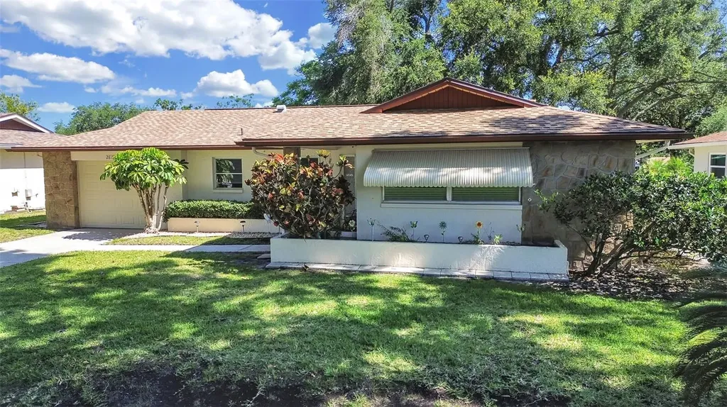 2819 Thistle Court S Palm Harbor FL 34684