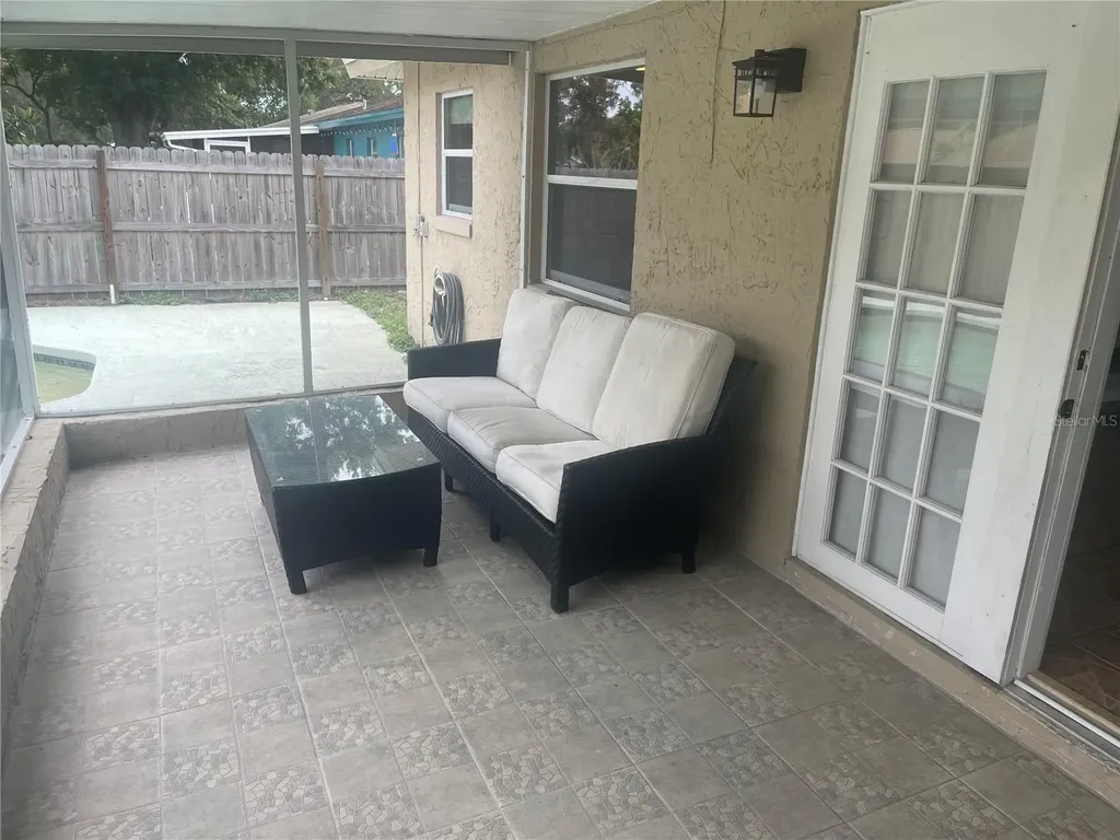 906 Essex Road Brandon FL 33510