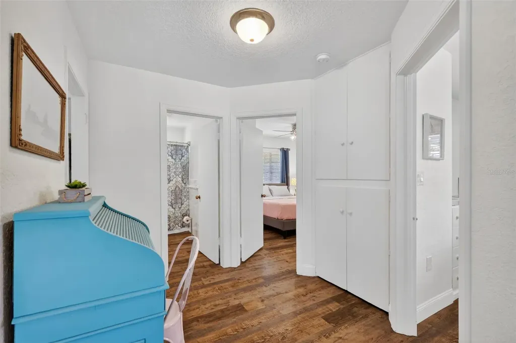 1012 S Baker Street Mount Dora FL 32757