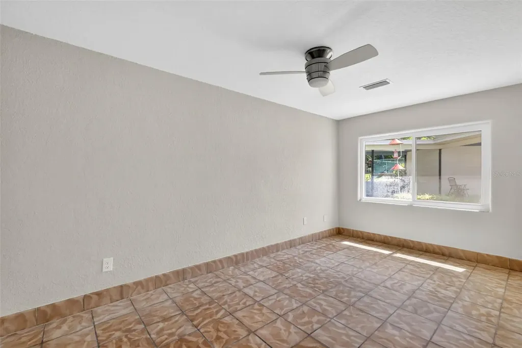 1012 S Baker Street Mount Dora FL 32757