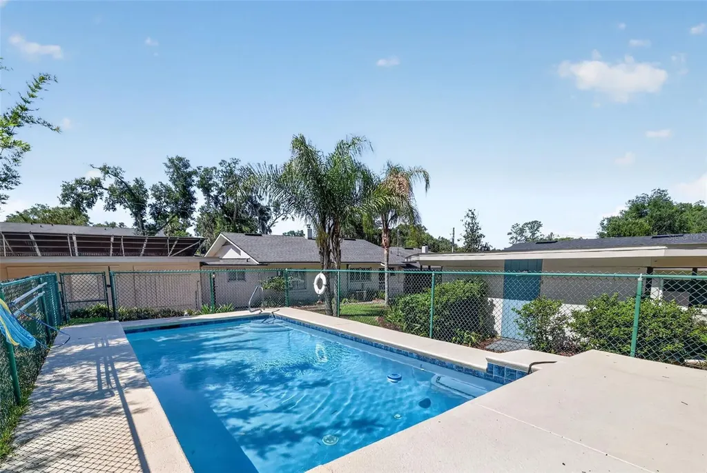 1012 S Baker Street Mount Dora FL 32757