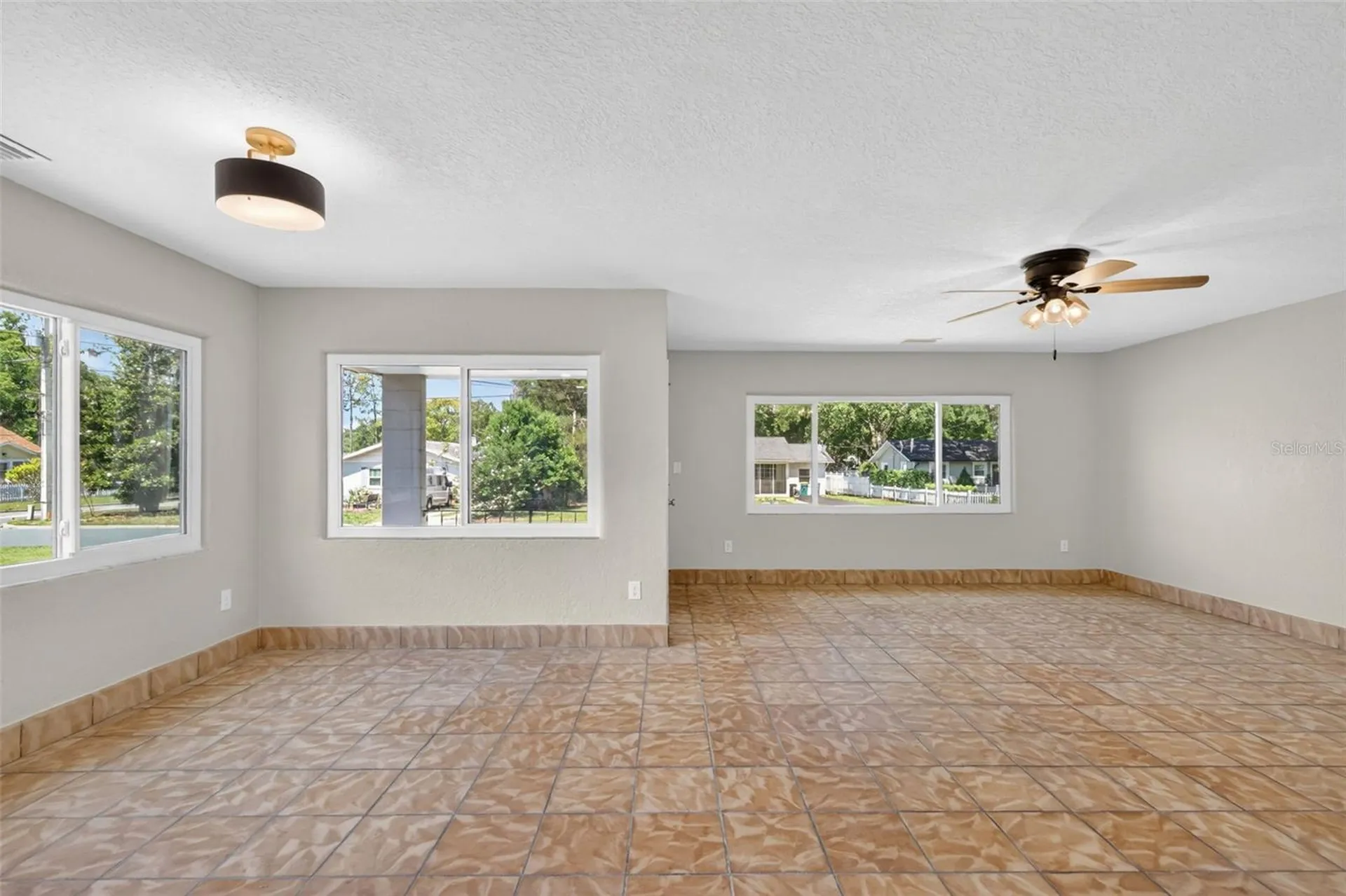 1012 S Baker Street Mount Dora FL 32757