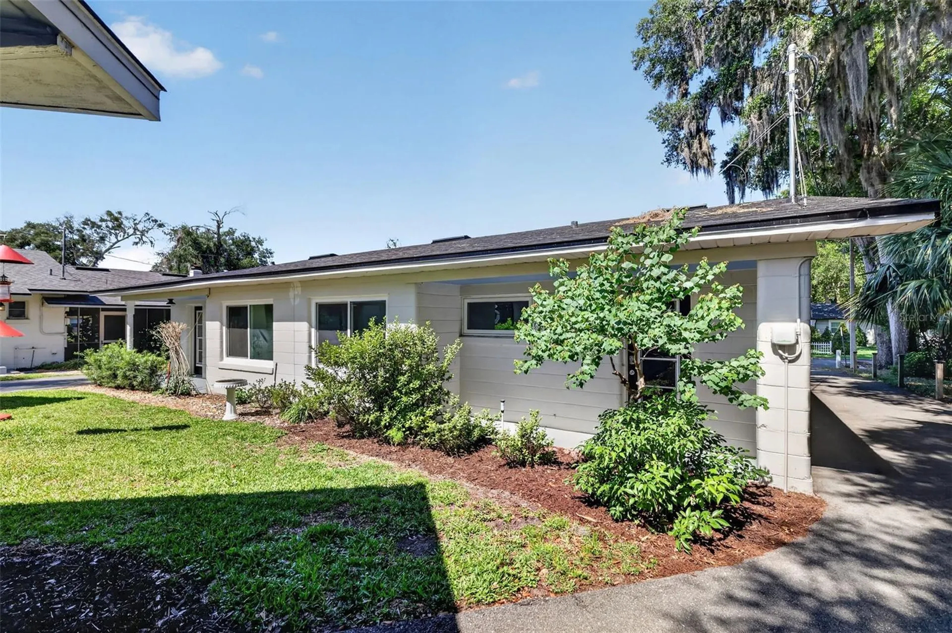 1012 S Baker Street Mount Dora FL 32757