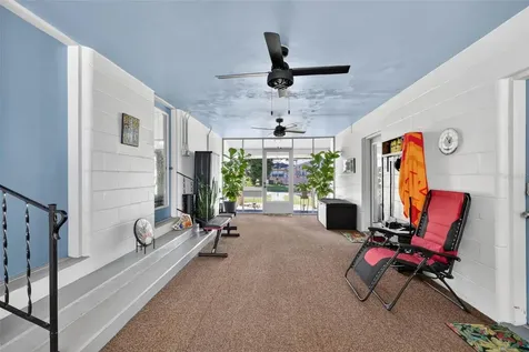 1012 S Baker Street Mount Dora FL 32757