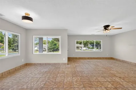 1012 S Baker Street Mount Dora FL 32757