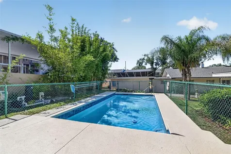 1012 S Baker Street Mount Dora FL 32757