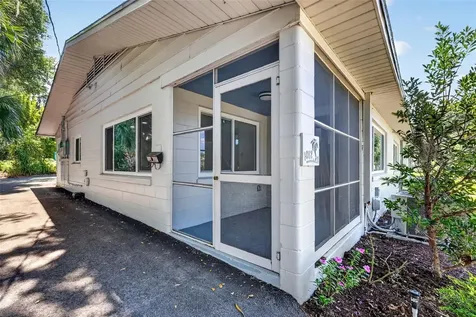 1012 S Baker Street Mount Dora FL 32757