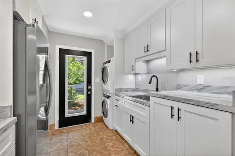 1012 S Baker Street Mount Dora FL 32757
