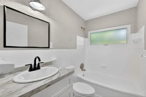 1012 S Baker Street Mount Dora FL 32757
