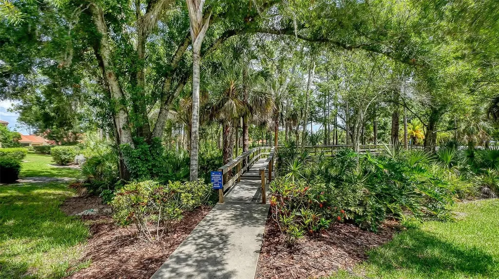 4489 Longmeadow Sarasota FL 34235