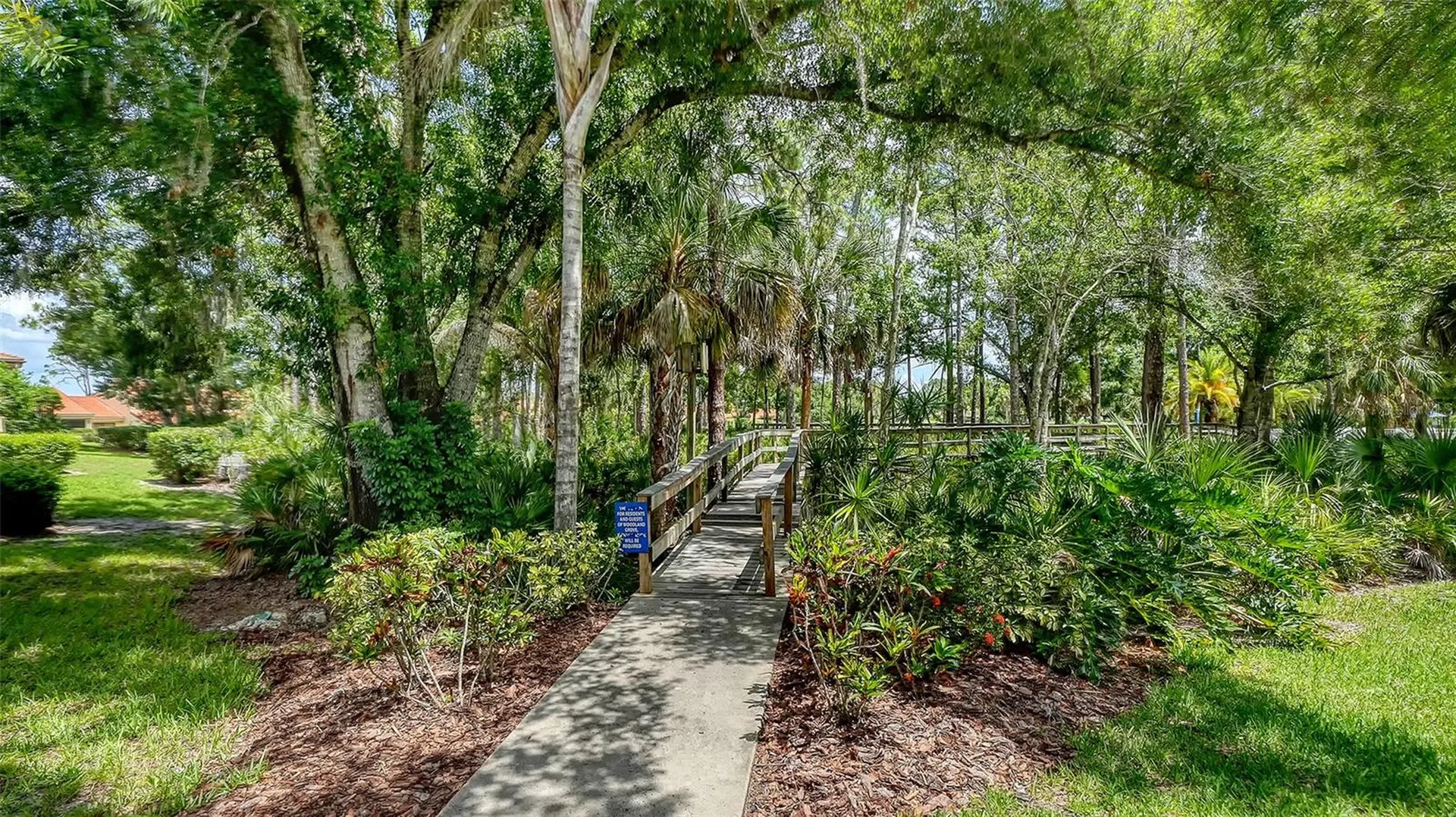 4489 Longmeadow Sarasota FL 34235