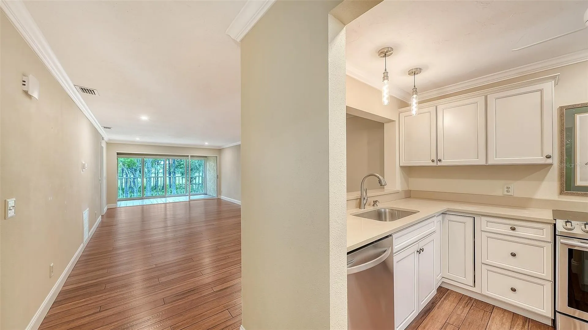 4489 Longmeadow Sarasota FL 34235