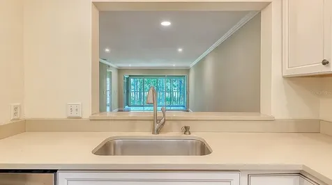 4489 Longmeadow Sarasota FL 34235