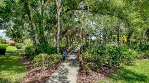 4489 Longmeadow Sarasota FL 34235