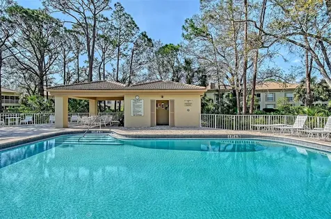 4489 Longmeadow Sarasota FL 34235