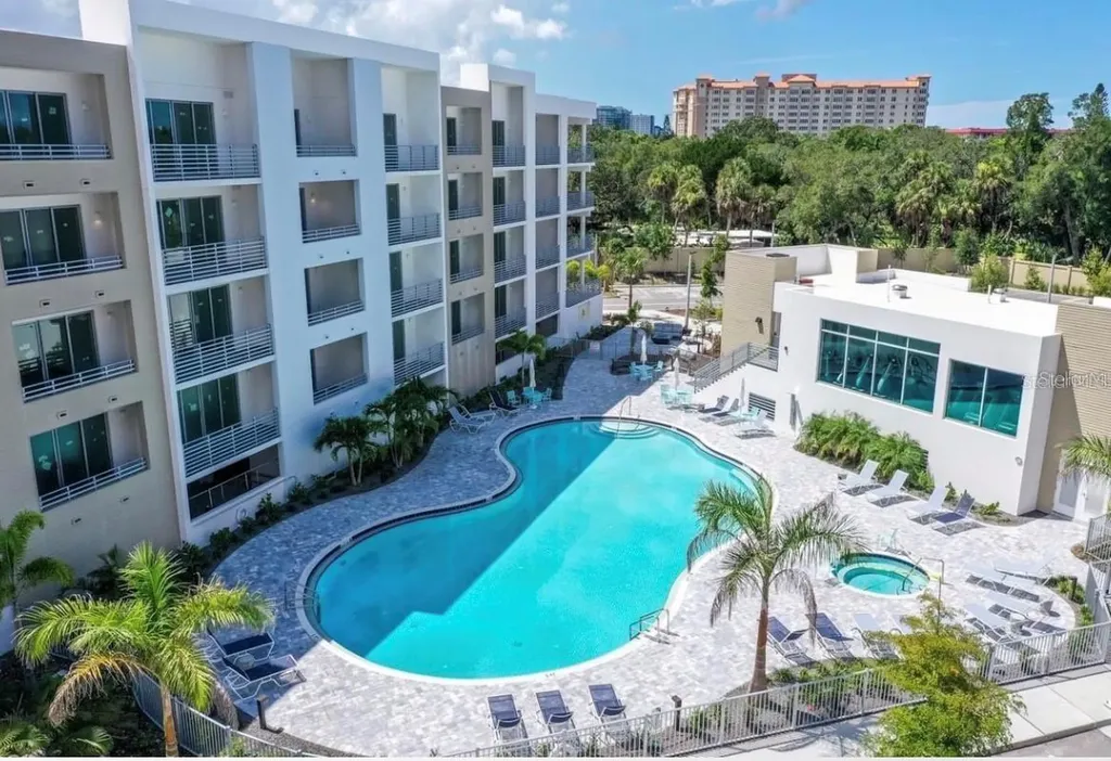 1709 N Tamiami Trail Sarasota FL 34234