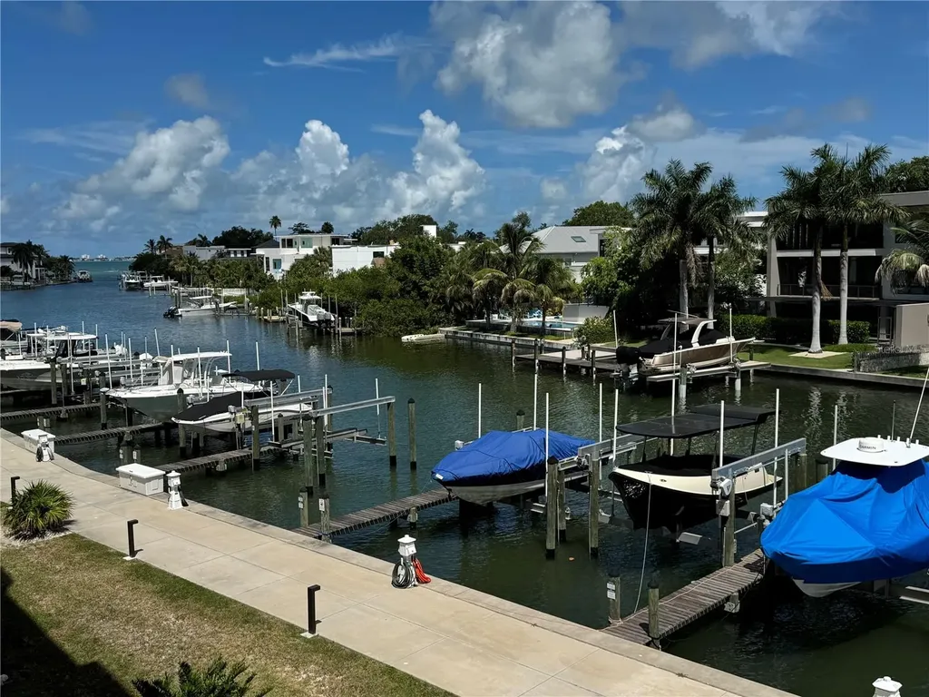1709 N Tamiami Trail Sarasota FL 34234