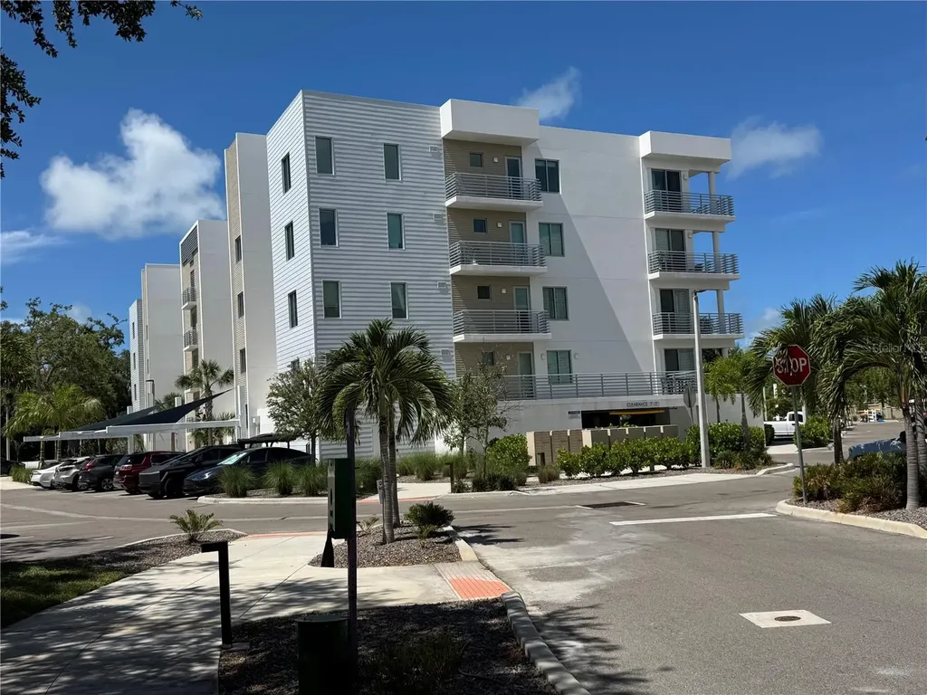1709 N Tamiami Trail Sarasota FL 34234