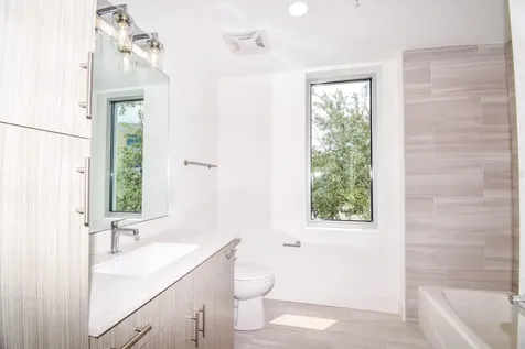 1709 N Tamiami Trail Sarasota FL 34234