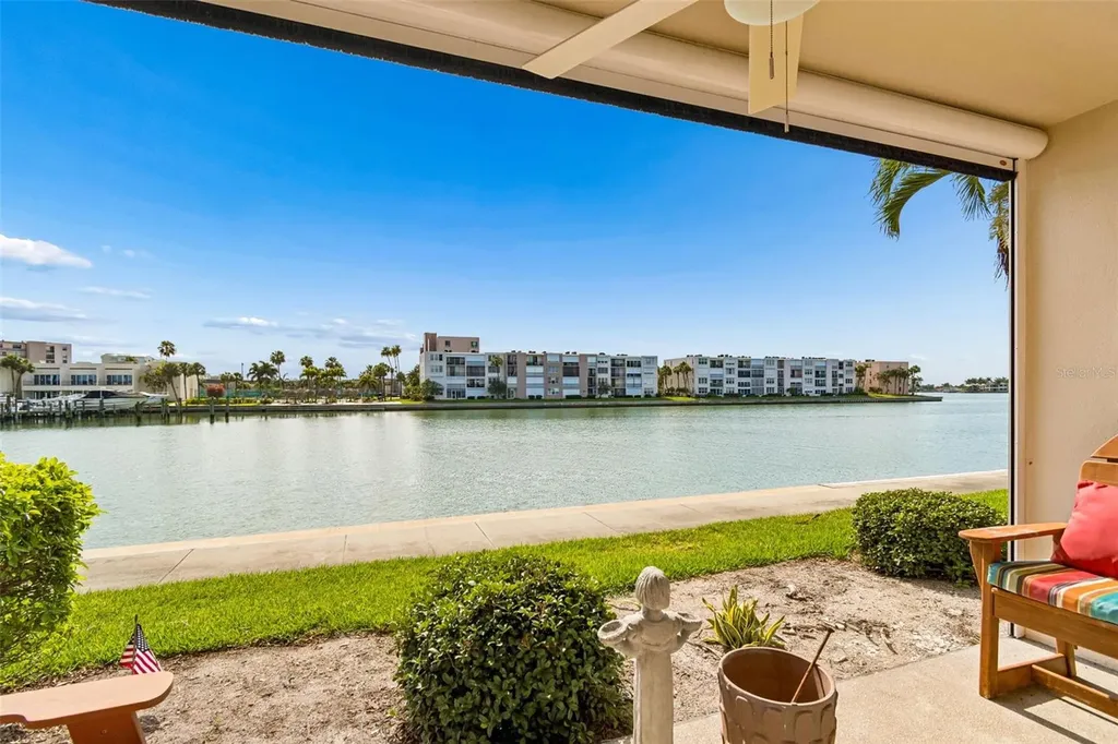 7540 Bay Island Drive S South Pasadena FL 33707