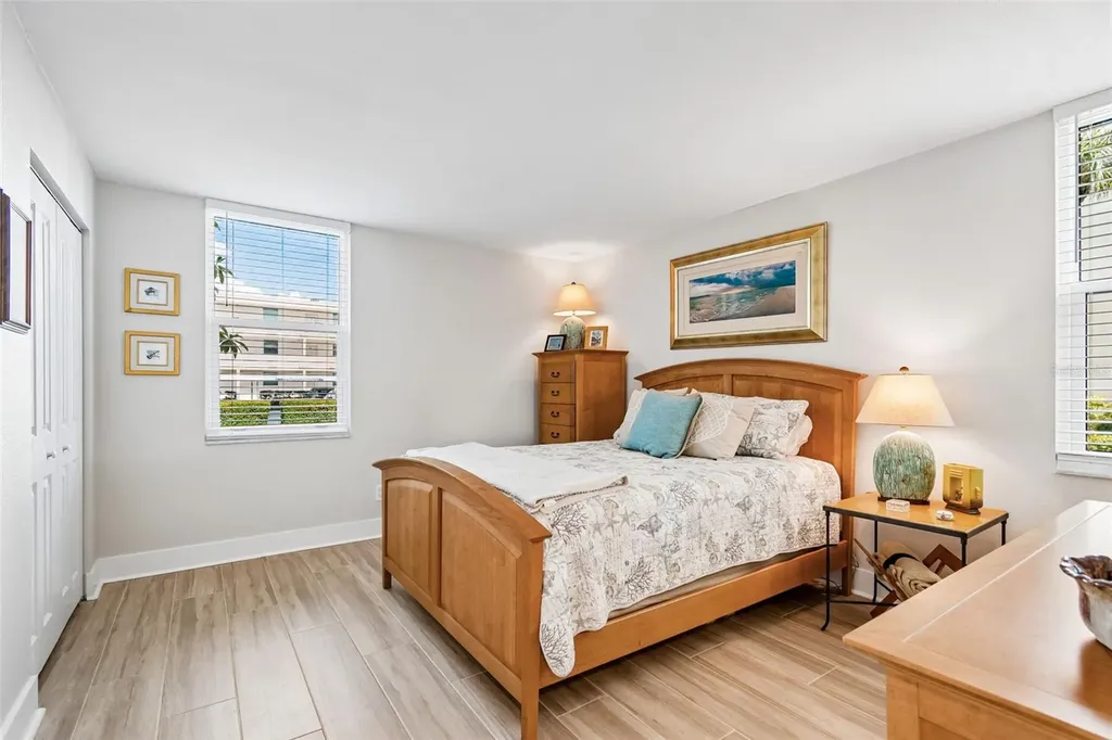 7540 Bay Island Drive S South Pasadena FL 33707