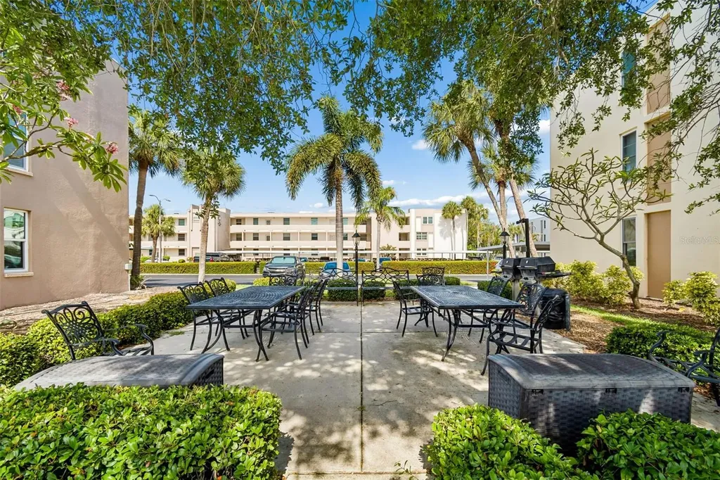7540 Bay Island Drive S South Pasadena FL 33707