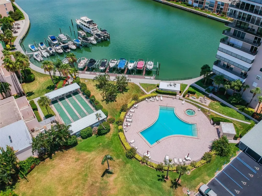 7540 Bay Island Drive S South Pasadena FL 33707