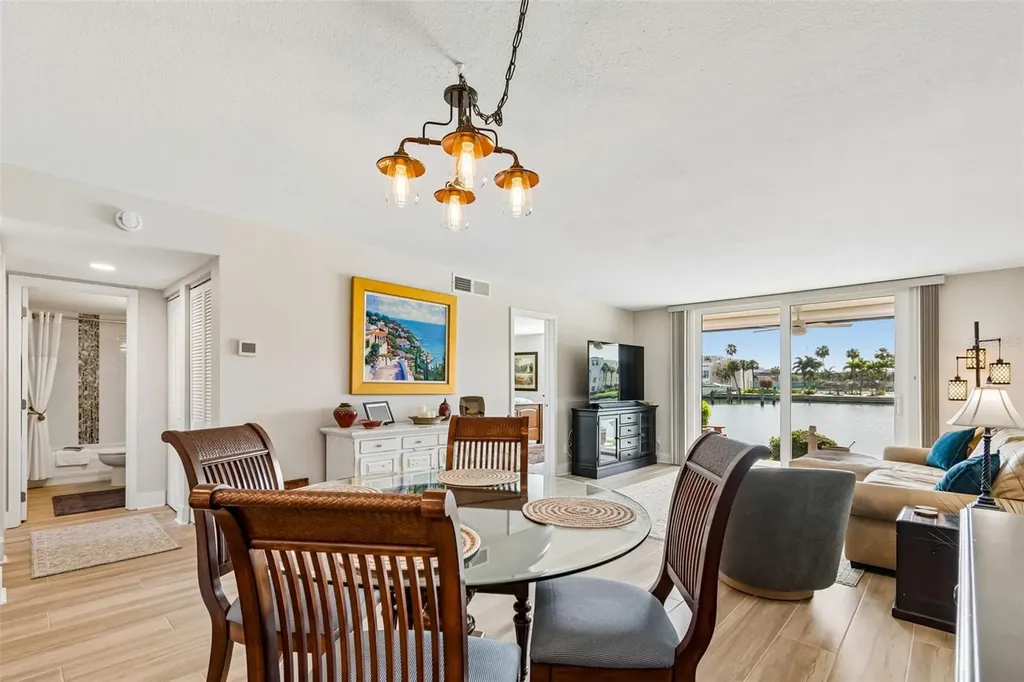 7540 Bay Island Drive S South Pasadena FL 33707