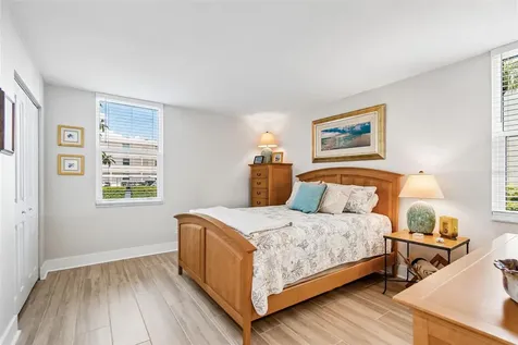7540 Bay Island Drive S South Pasadena FL 33707