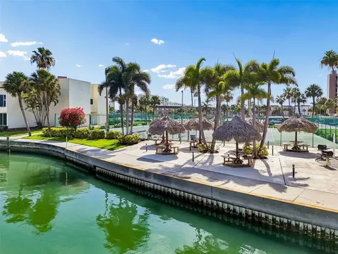 7540 Bay Island Drive S South Pasadena FL 33707