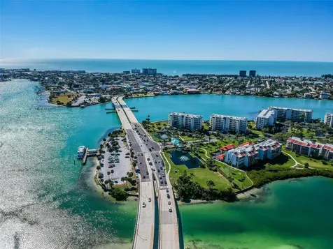 7540 Bay Island Drive S South Pasadena FL 33707