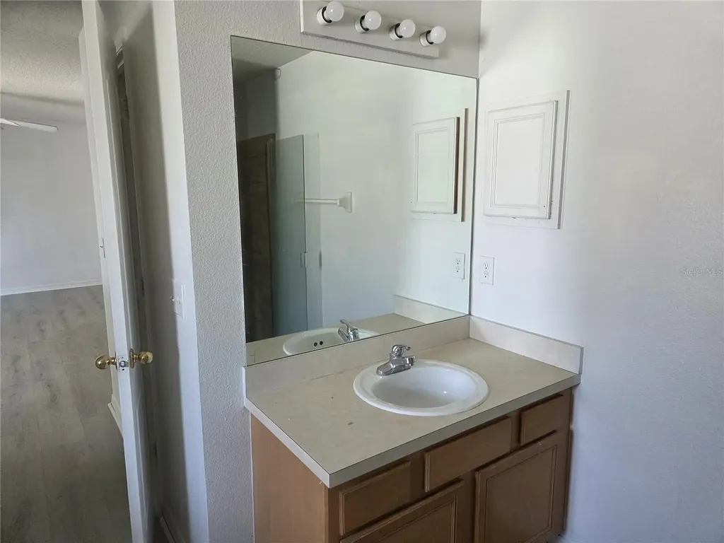 407 Arkansas Court Kissimmee FL 34759